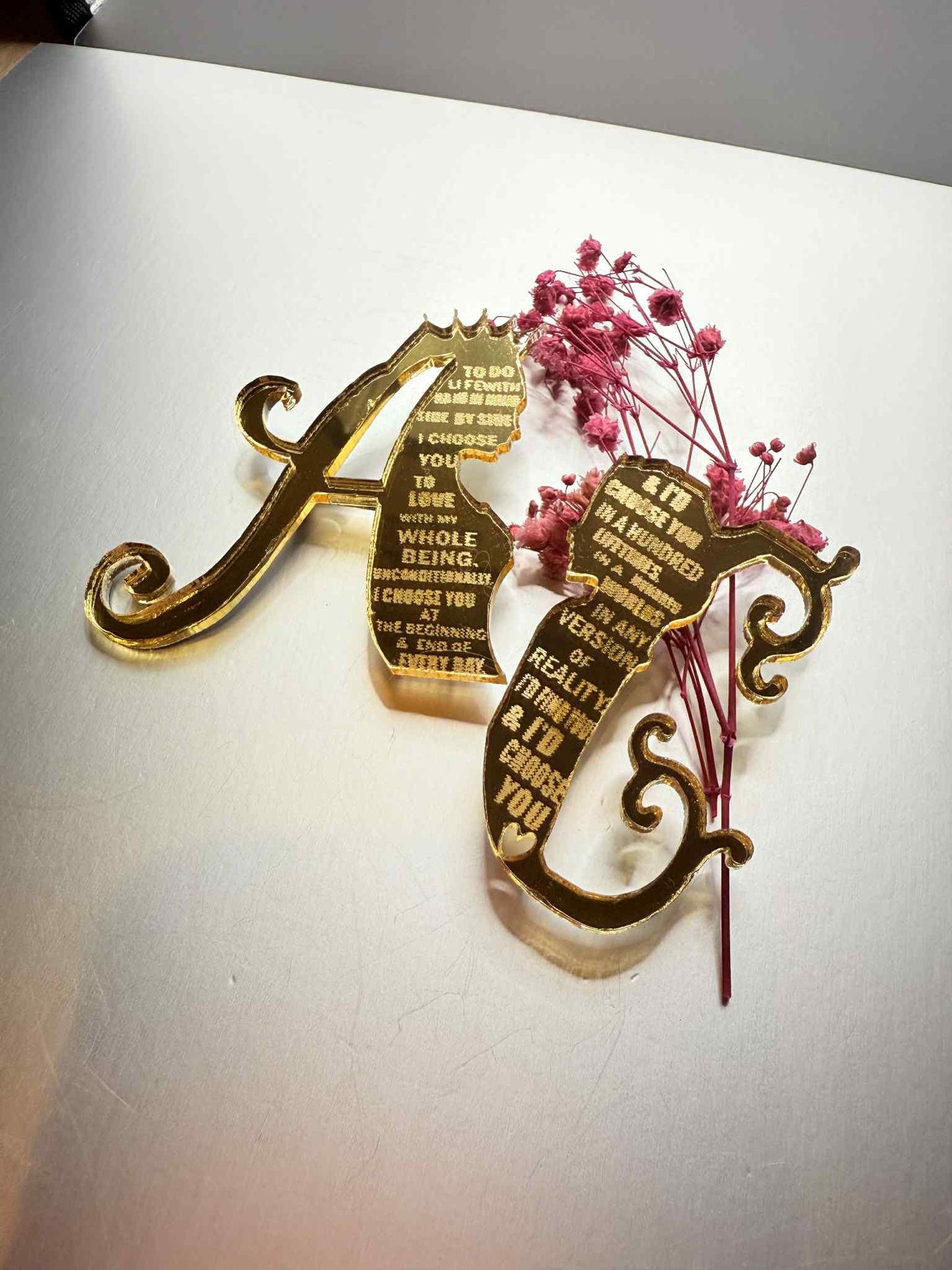 Custom Wedding Brooch Set | Acrylic Bride & Groom Silhouette Pins | Personalized Couple Gift | Engraved Initial Brooches