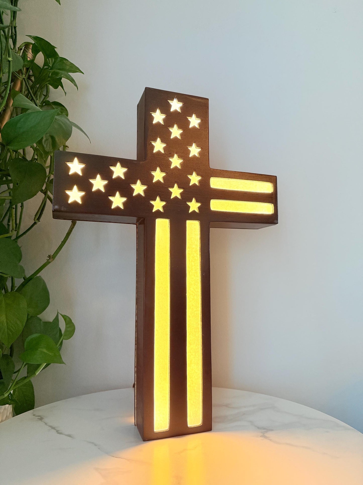 Lighted Patriotic Cross Lamp | American Flag Cross with Electric Glow | Handmade Wooden Faith Decor – Perfect for National Holiday & Memoria