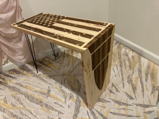 Handmade US Flag Bullet Table – Wooden Patriotic Furniture | Rustic American Coffee Table