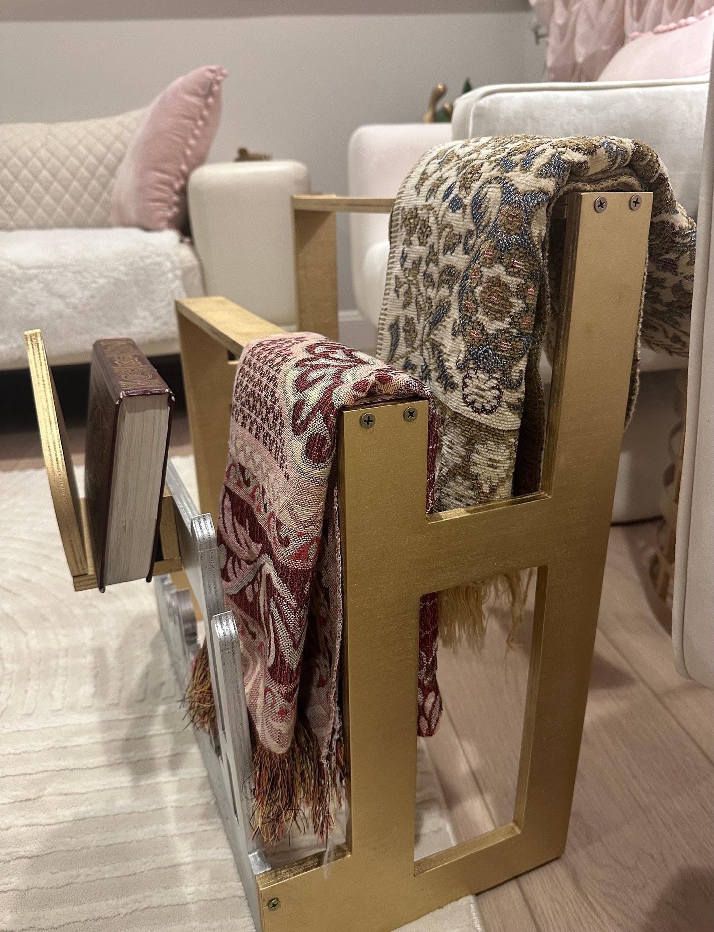 Modern Islamic Salah Stand with Quran Holder – Wooden Prayer Stand | Luxury Muslim Home Décor