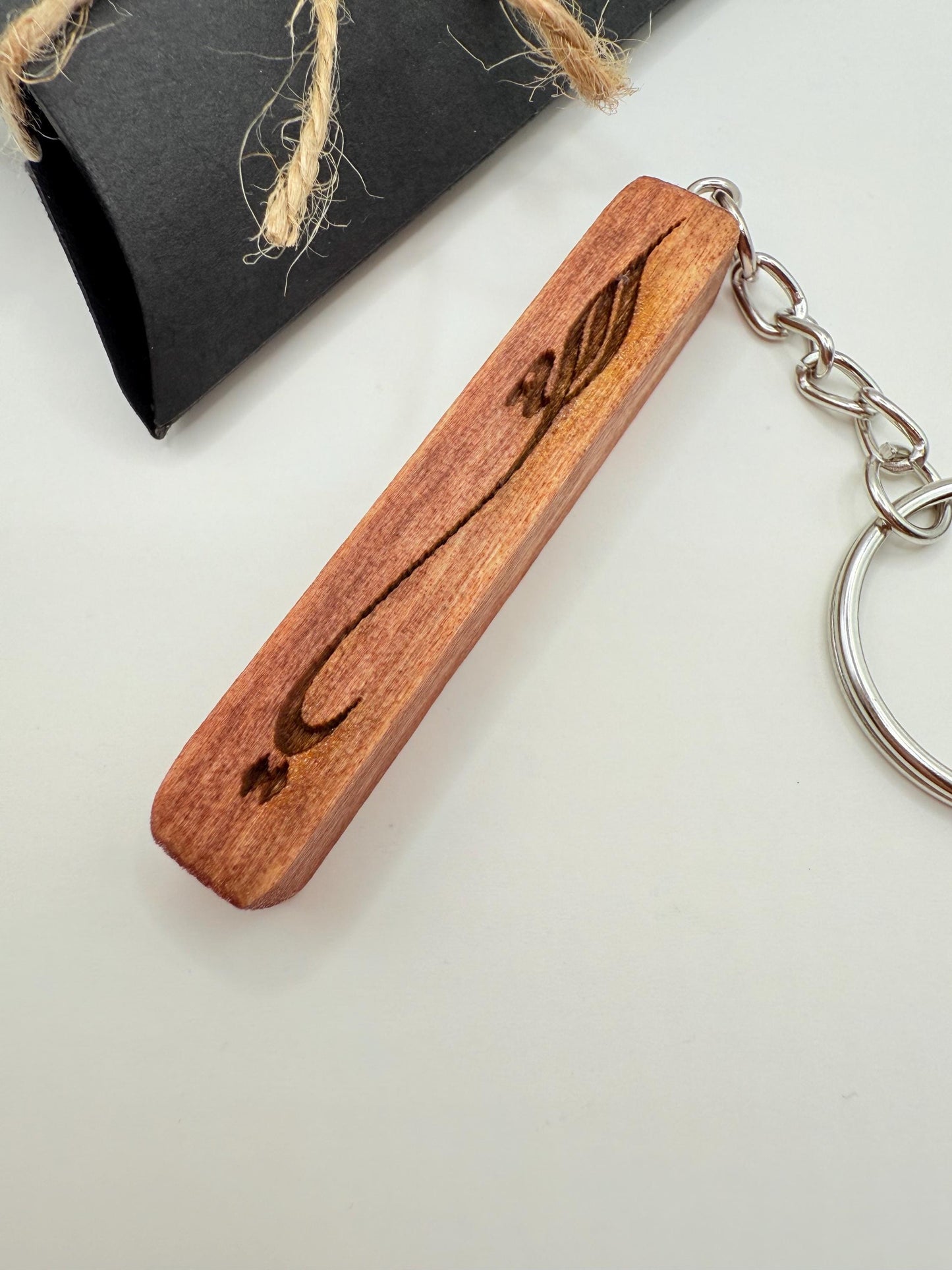 Personalized Double-Sided Wooden Keychain – Arabic & English Prayers – Islamic Quotes – Custom Laser Engraved Gift for Him or Her