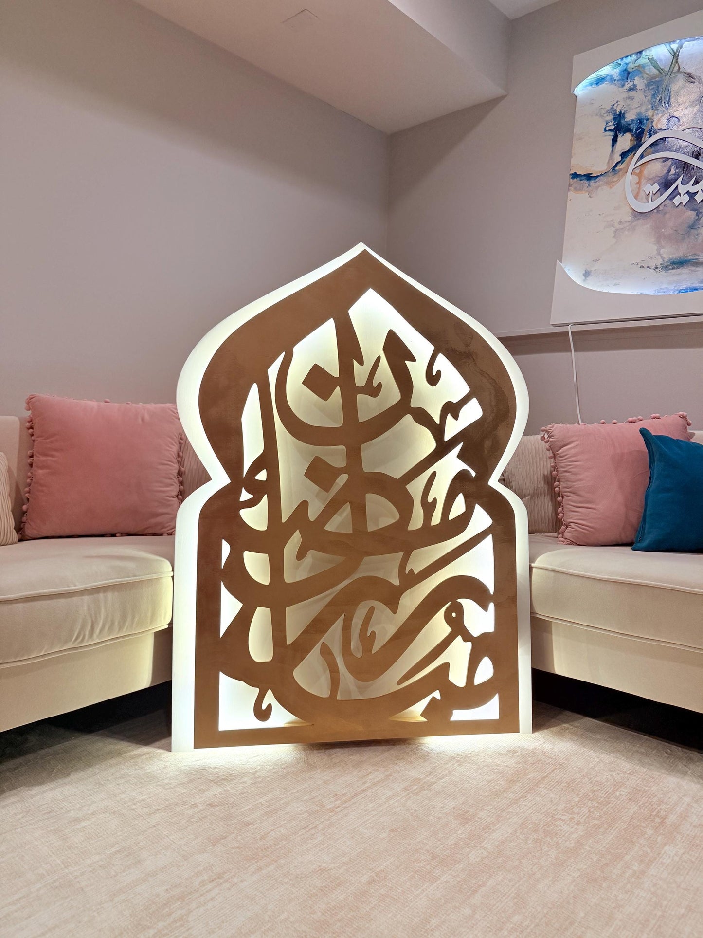 Exclusive Ramadan LED Wall Art – Arabic Calligraphy “Ramadan Kareem” | Mihrab Inspired Islamic Decor | Luxury Backlit Wall Piece