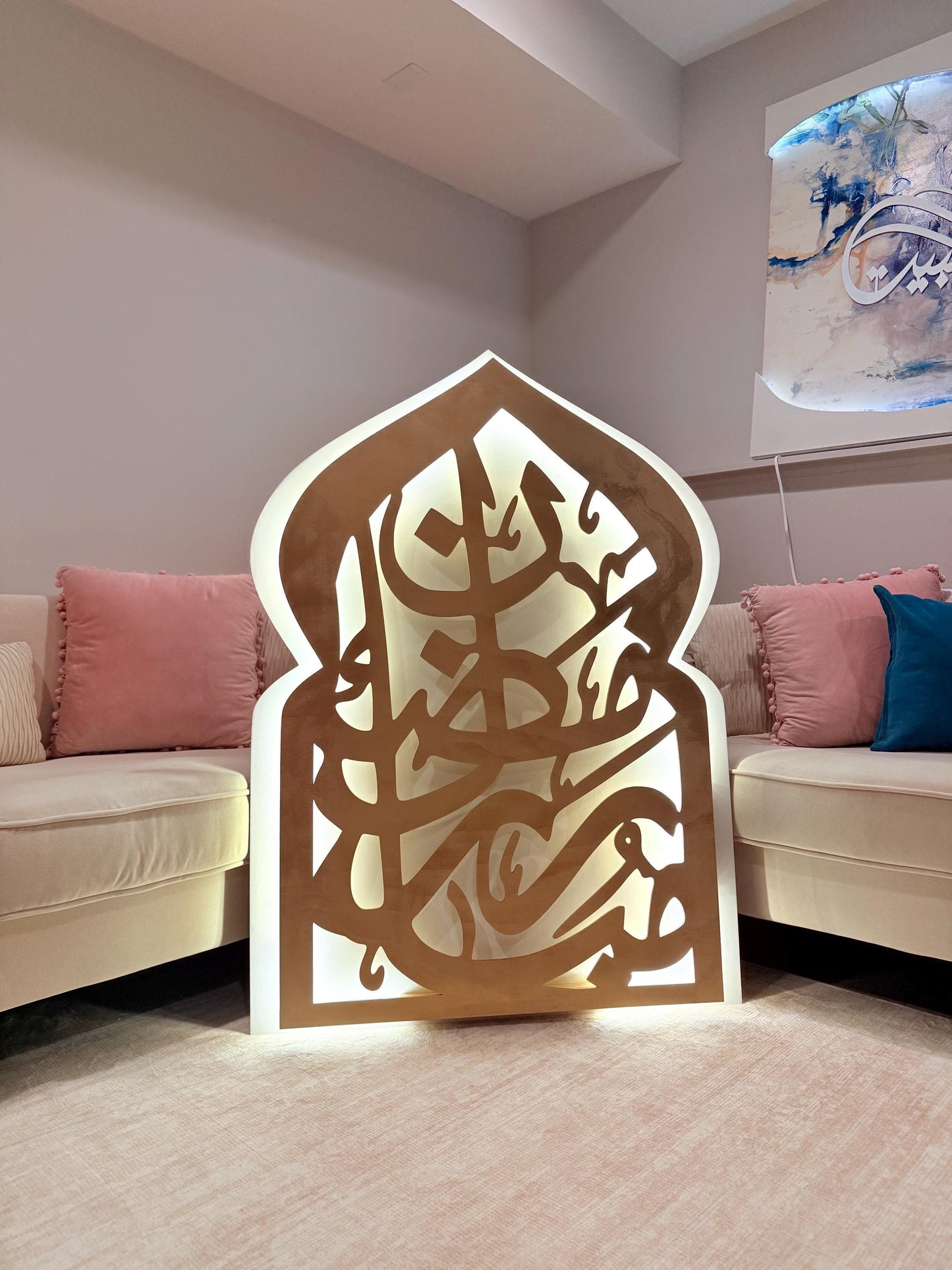 Exclusive Ramadan LED Wall Art – Arabic Calligraphy “Ramadan Kareem” | Mihrab Inspired Islamic Decor | Luxury Backlit Wall Piece