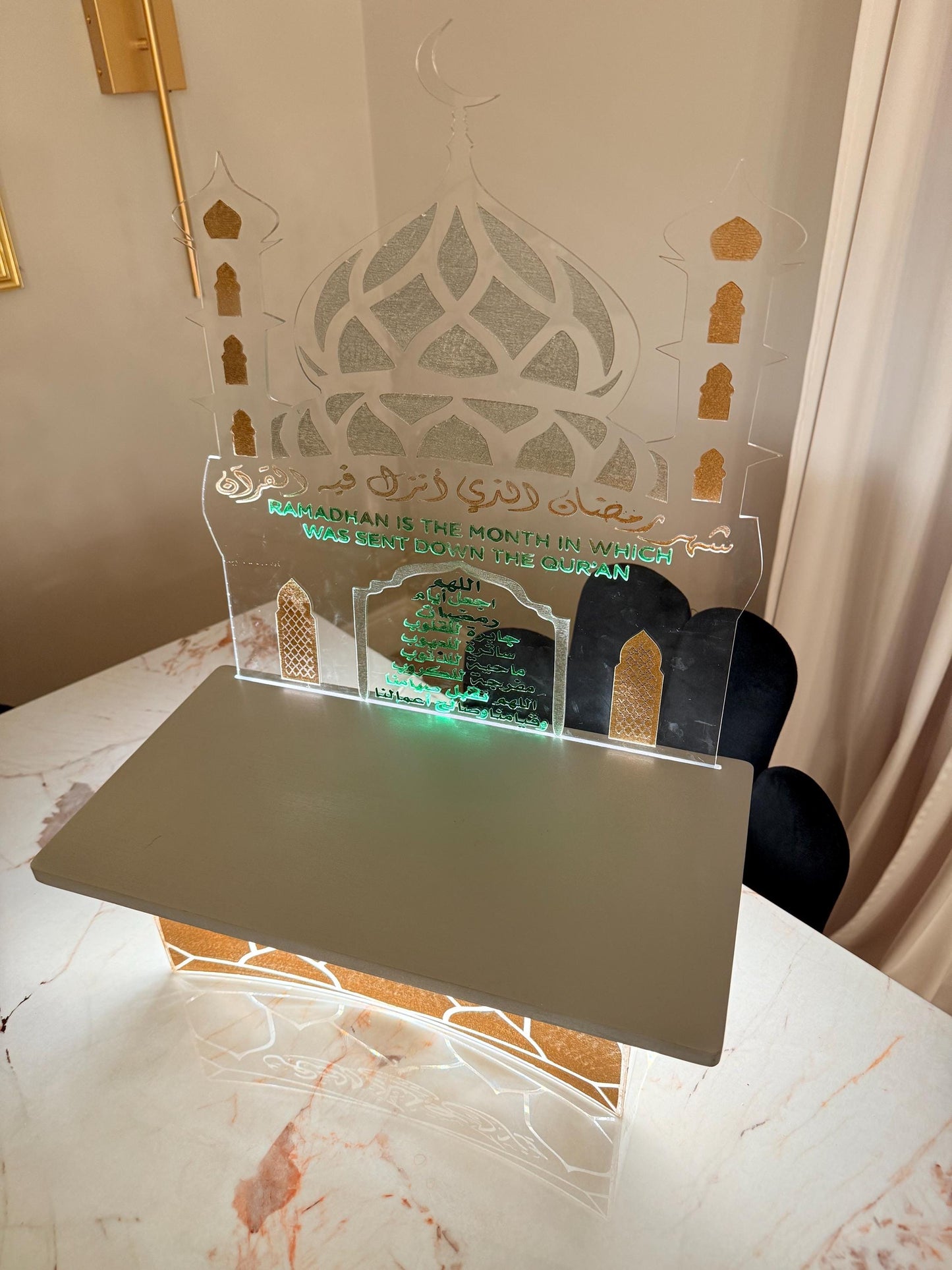 Ramadan Acrylic Decor with LED Lights & Wooden Serving Tray | Luxury Mihrab Design | Exclusive Ramadan Corner Decor