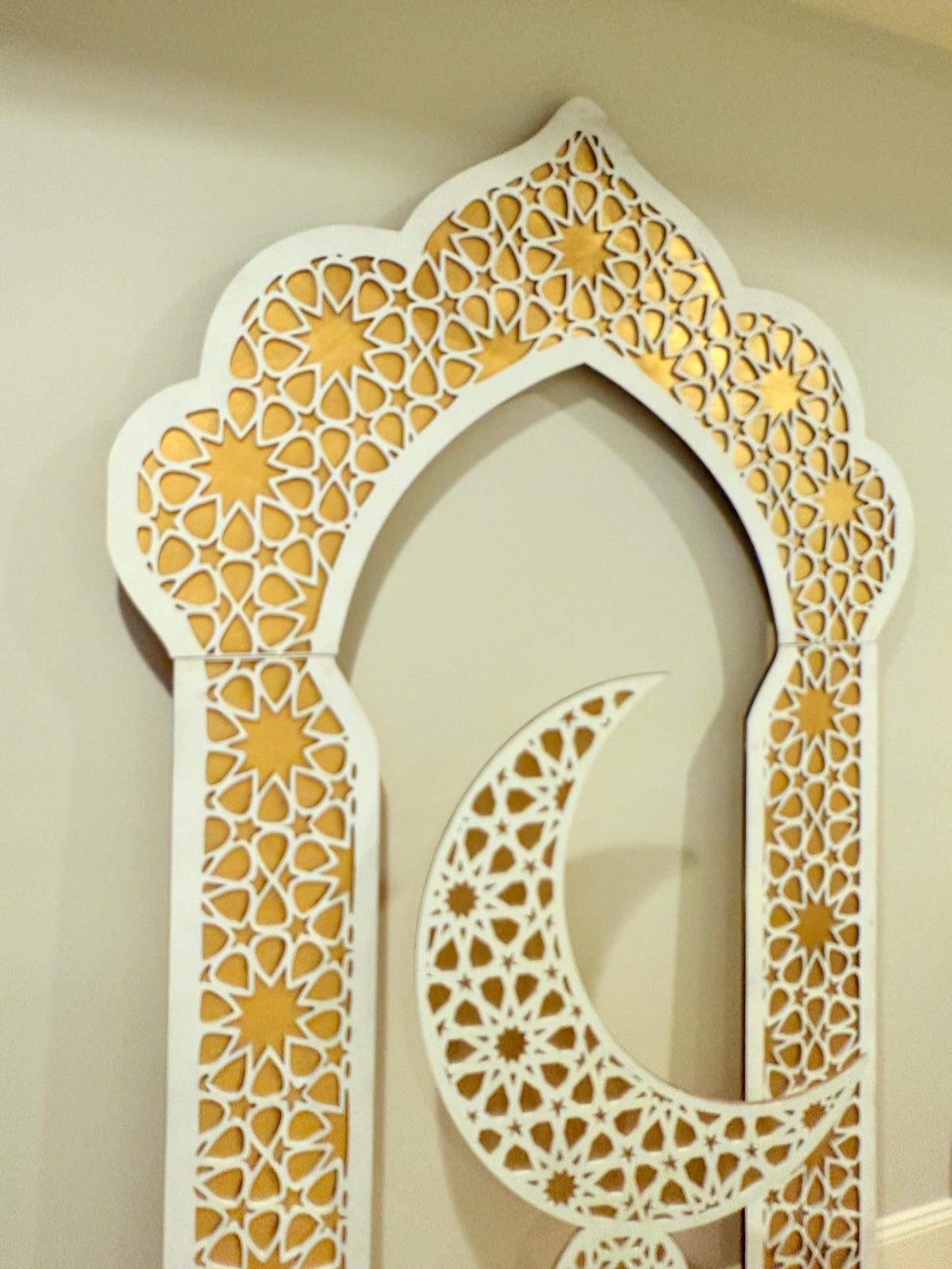 Luxury Islamic Arch Wall Decor – 3 Piece Modular Mihrab Design – Architectural Arabic Geometric Wall Art – Premium Muslim Home Decor