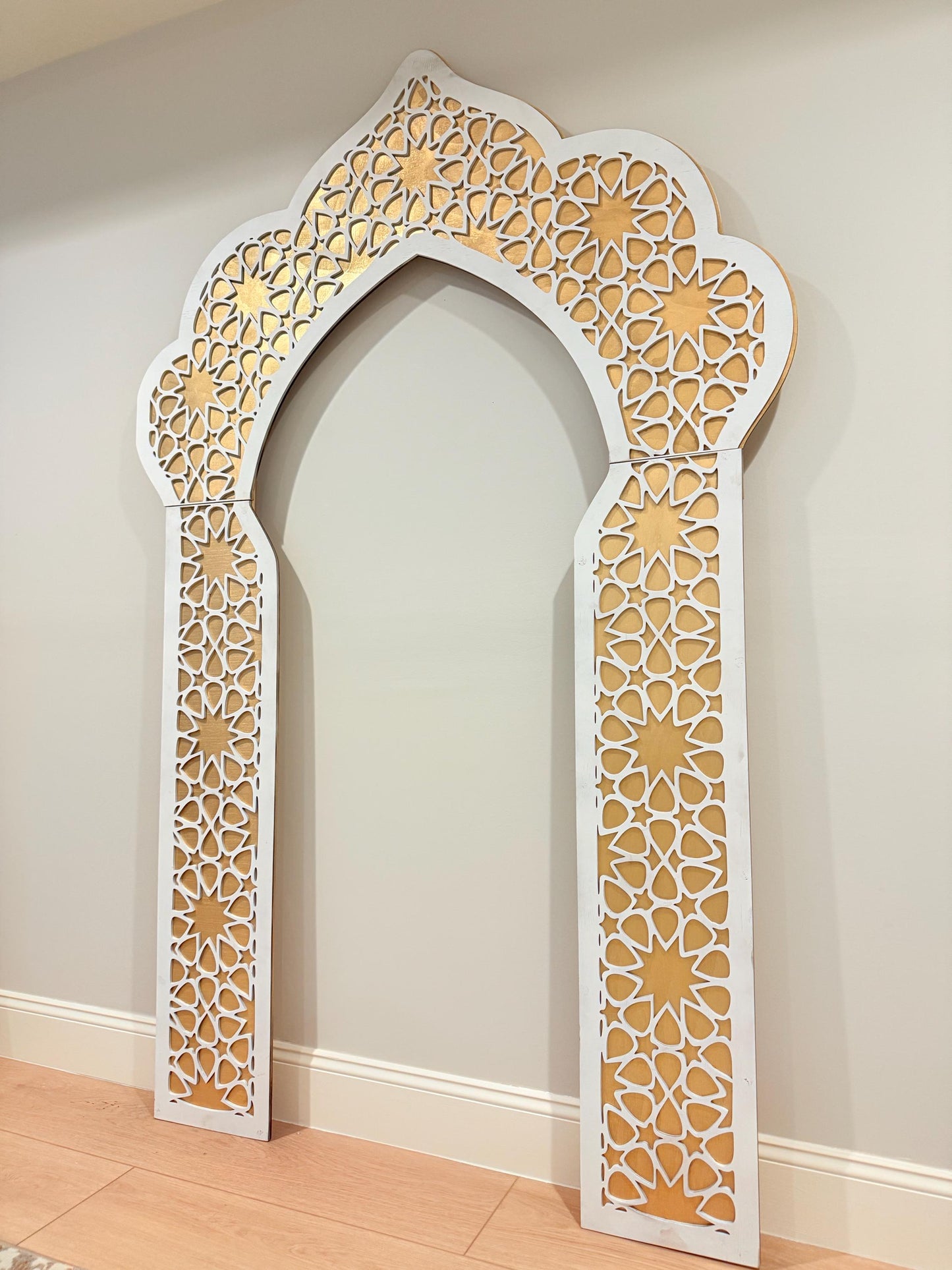 Luxury Islamic Arch Wall Decor – 3 Piece Modular Mihrab Design – Architectural Arabic Geometric Wall Art – Premium Muslim Home Decor