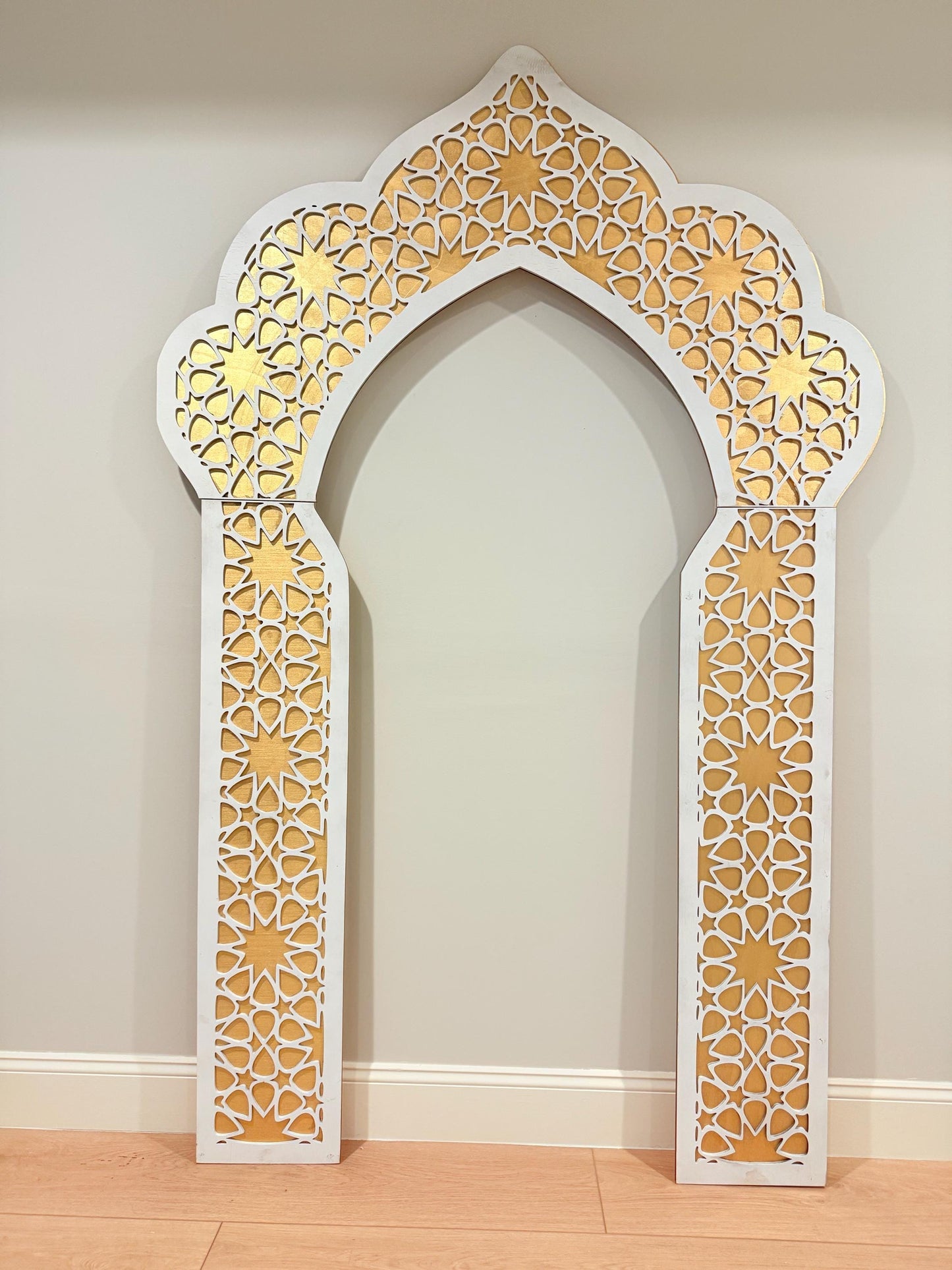 Luxury Islamic Arch Wall Decor – 3 Piece Modular Mihrab Design – Architectural Arabic Geometric Wall Art – Premium Muslim Home Decor